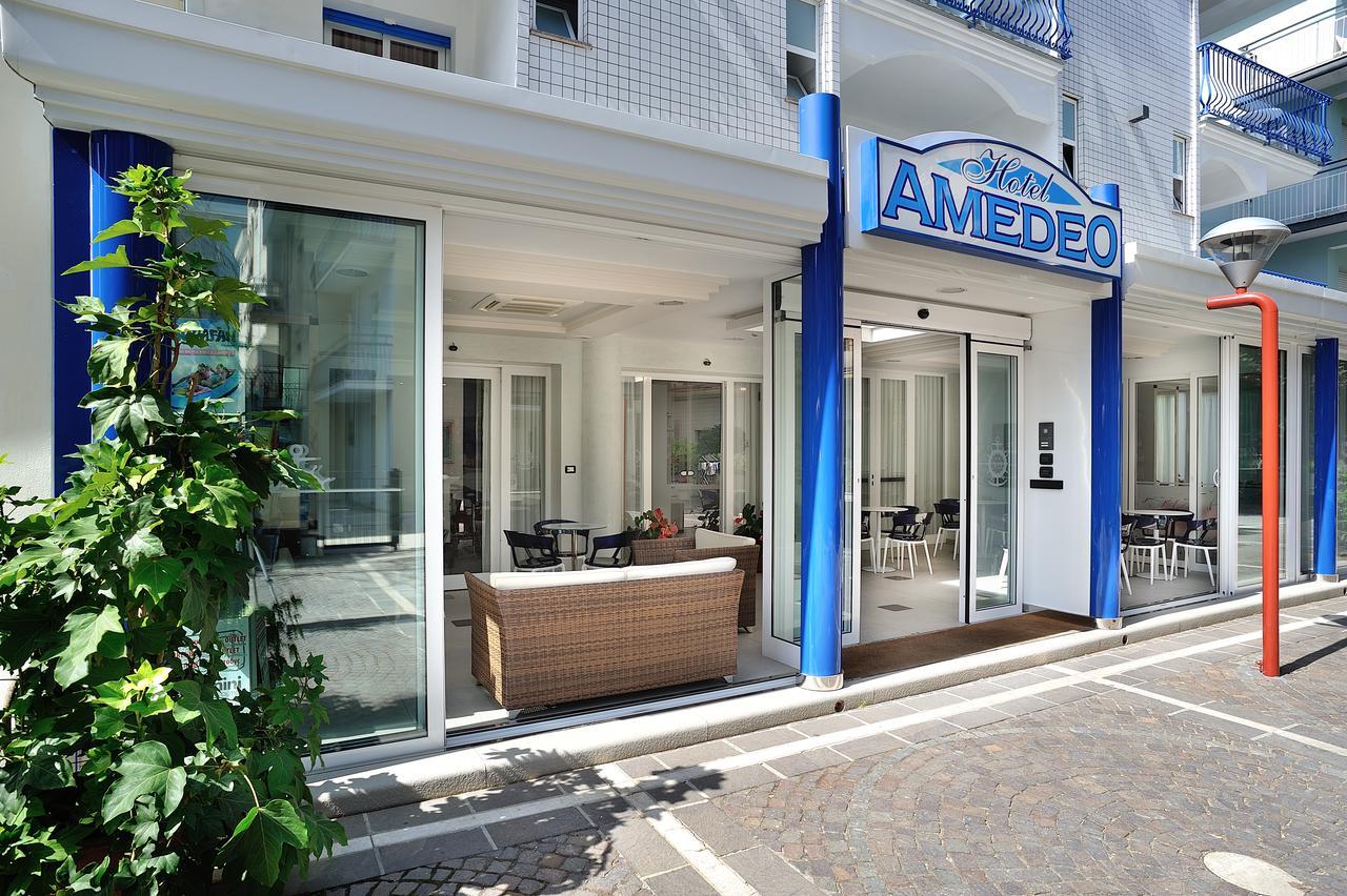 Hotel Amedeo Misano Adriatico Exterior photo